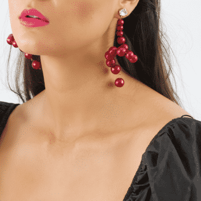 Lola earrings in red pearl