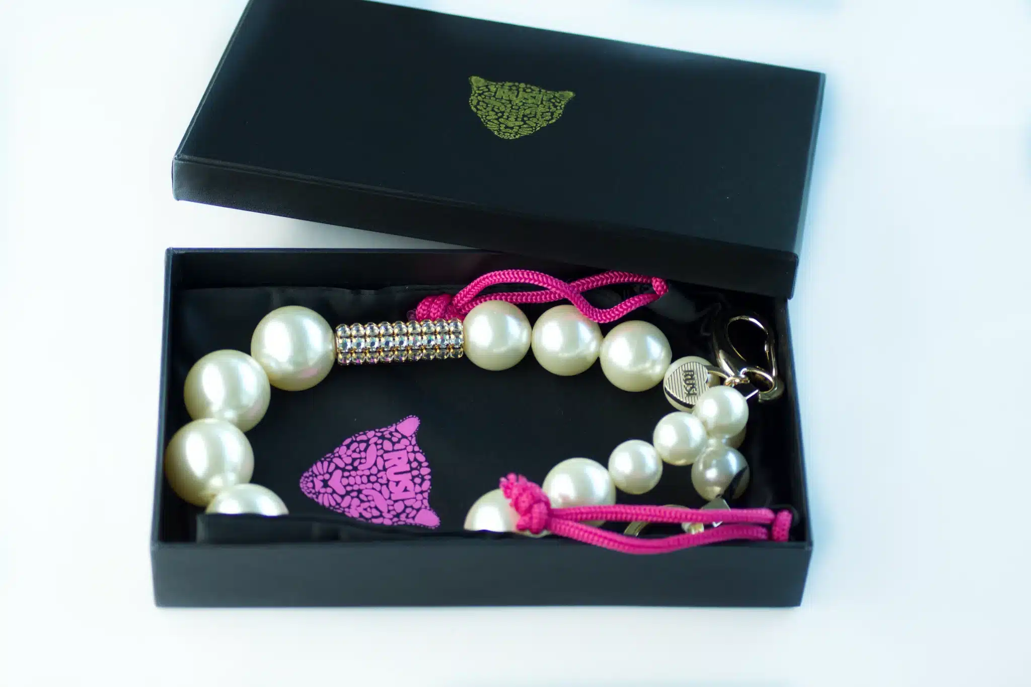 White Big Pearl Necklace with crystals and beads 5 Big Pearl N 9 scaled White Big Pearl Necklace